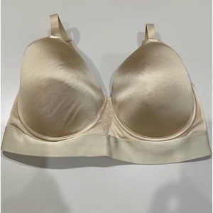 Bali Tan Bra Size 38D  Adjustable straps.  Excellent Condition!
